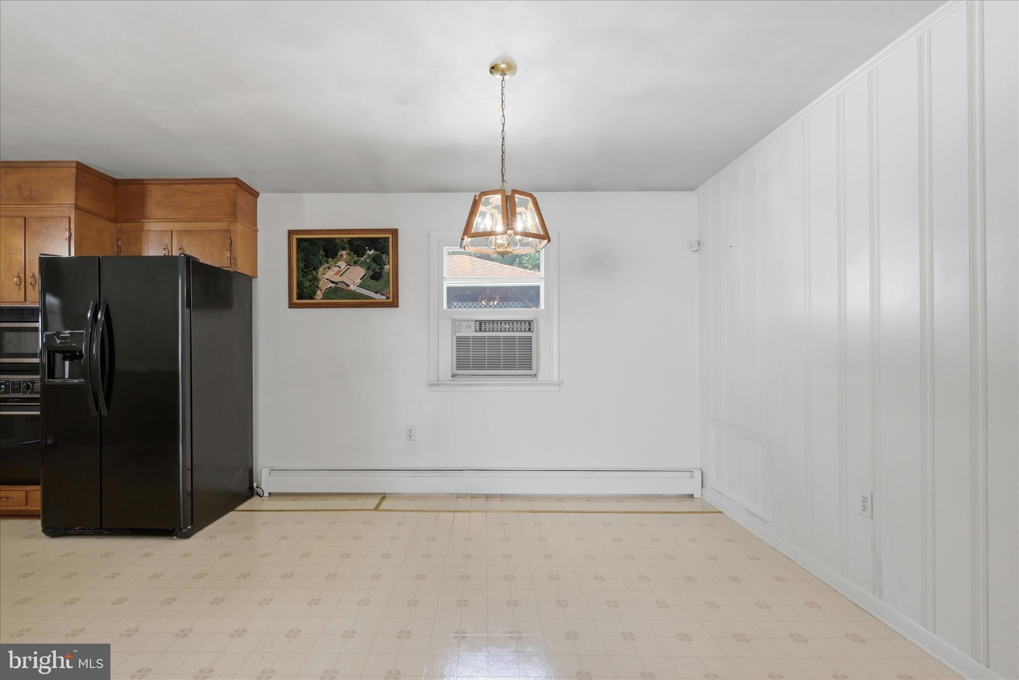 163 Dicks Hollow Road Winchester, VA 22603 - Photo 9 of 60 Dining Area