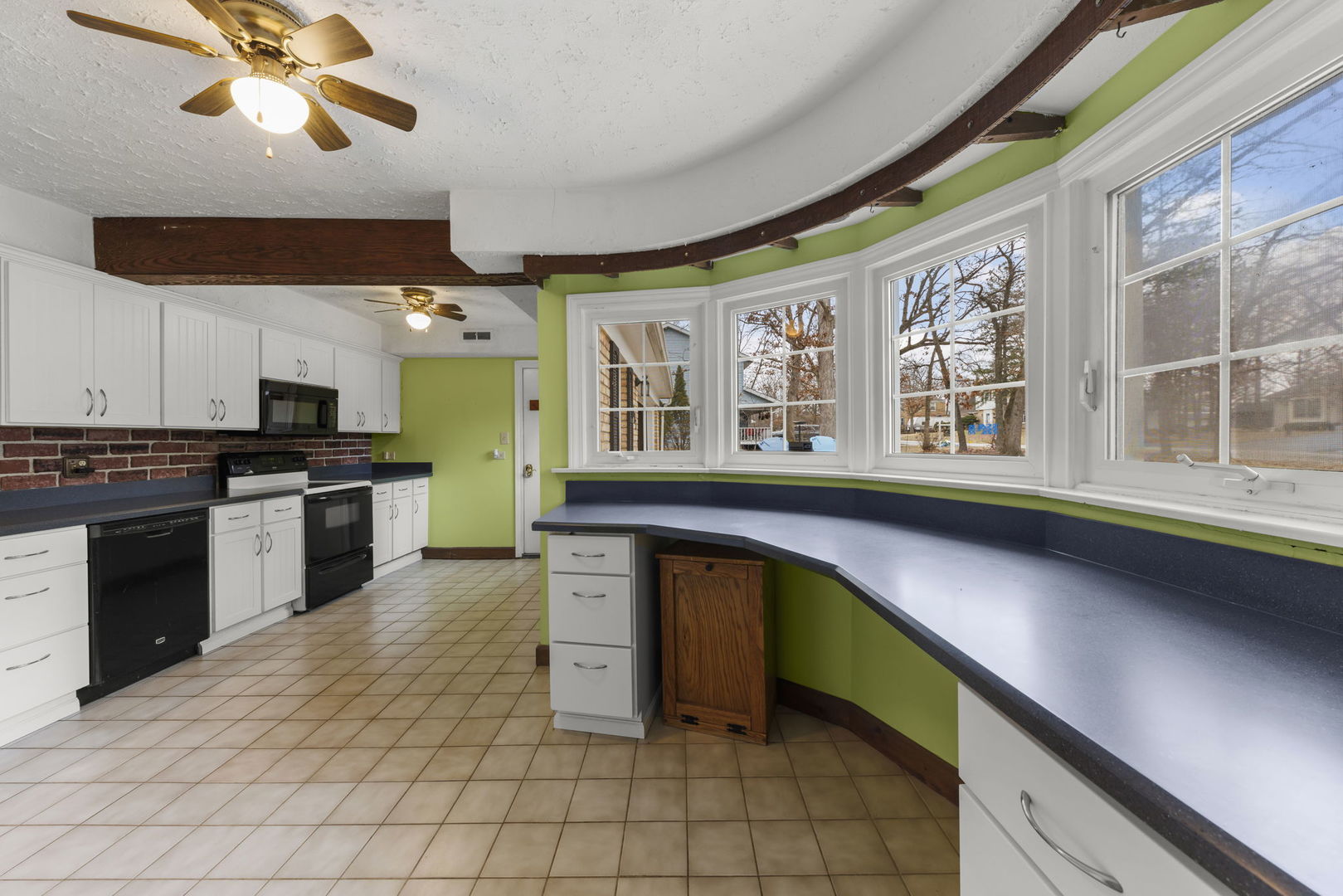 603 Huntley Terrace Crete, IL 60417 - Photo 8 of 30 Gallery Image 8