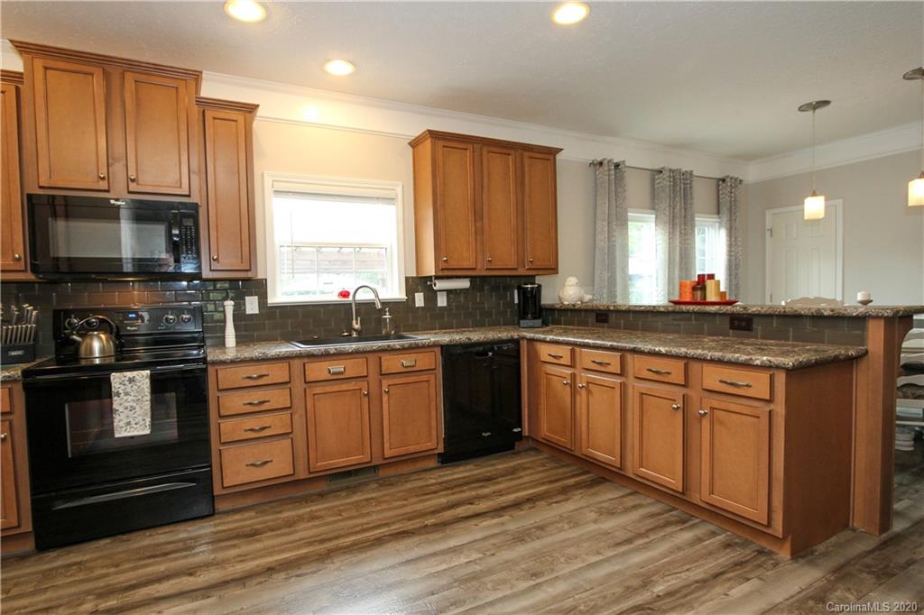 28156 Pole Running Road Mount Pleasant, NC 28124 - Photo 12 of 48 Gallery Image 12