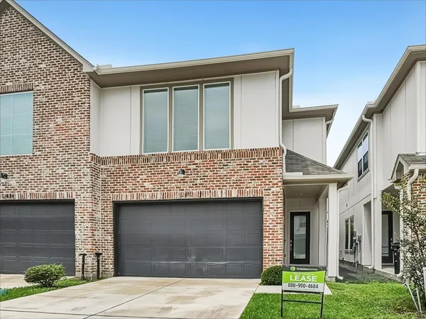 $2,465 | 12410 Executive Square Lane, Stafford, TX 77477