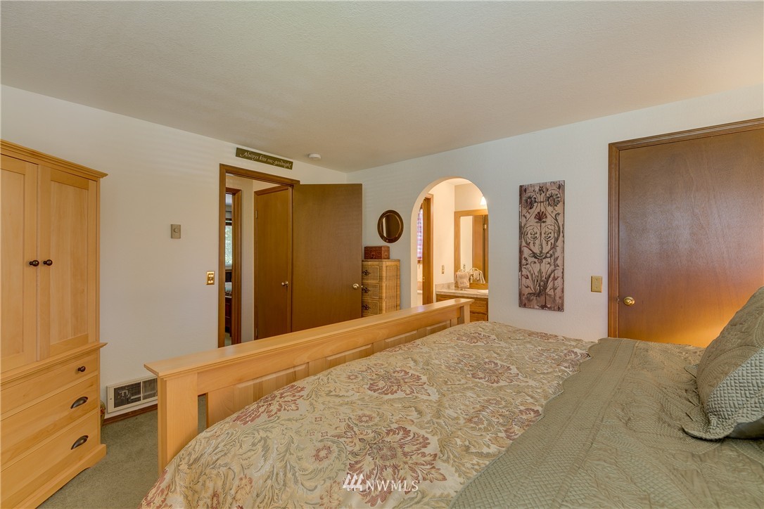 23303 21st Avenue Southeast Bothell, WA 98021 - Photo 12 of 23 Gallery Image 12