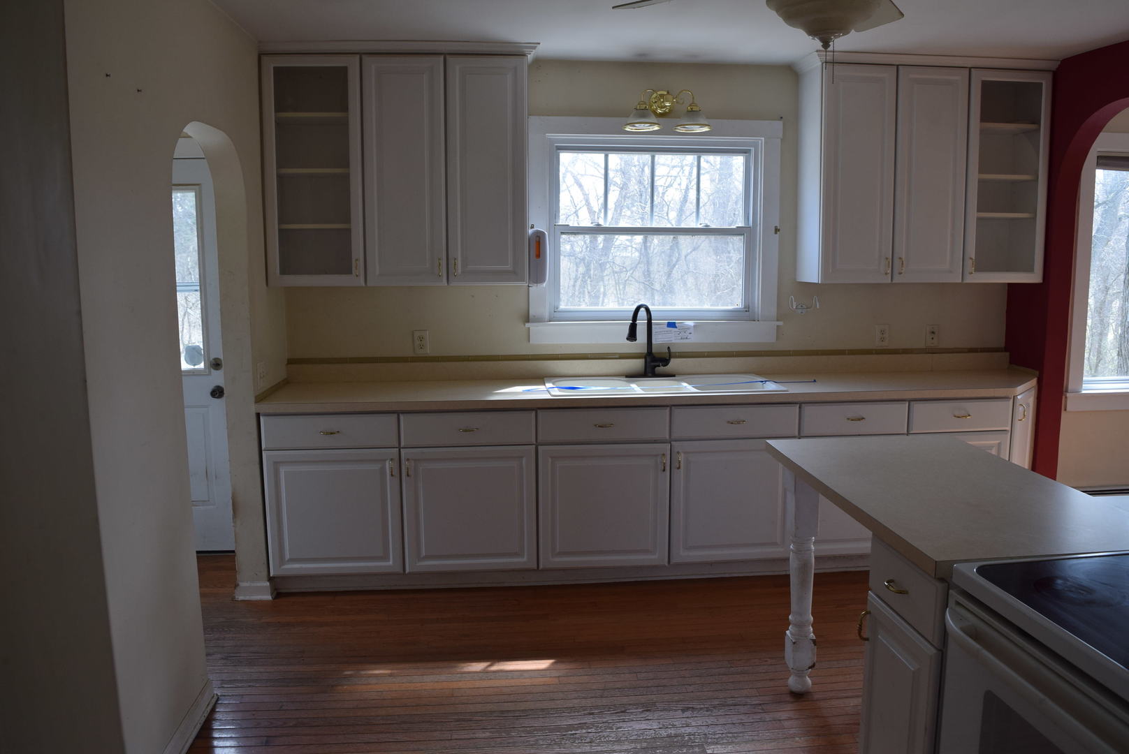 8N767 Crawford Road Elgin, IL 60124 - Photo 3 of 20