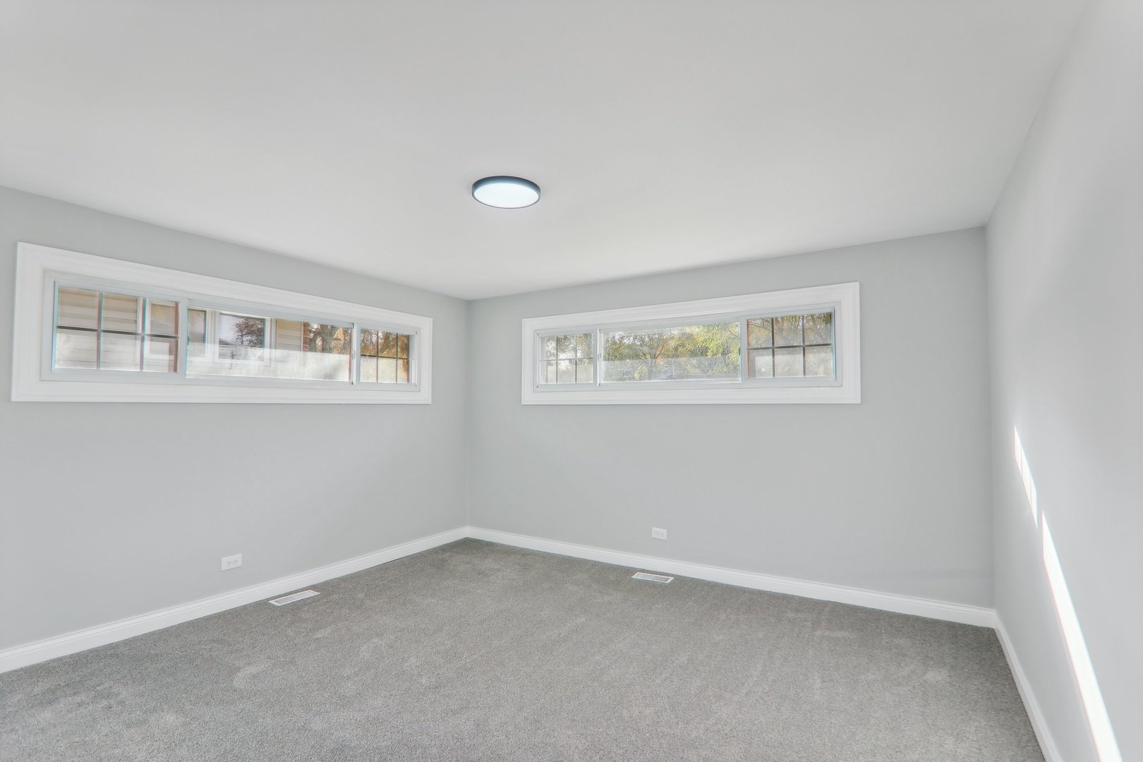 3120 173rd Street Hazel Crest, IL 60429 - Photo 14 of 24 an empty room with a window