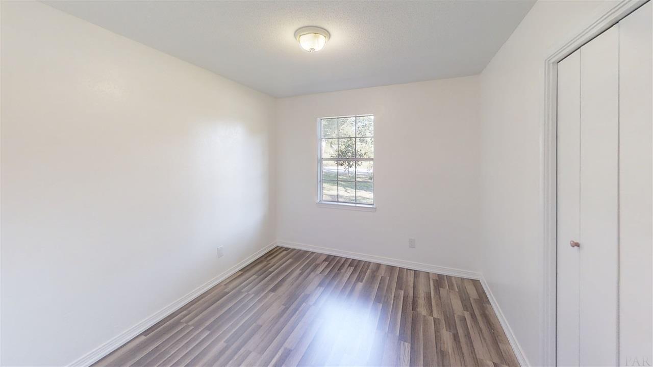 6569 Oakcrest Road Milton, FL 32570 - Photo 17 of 35 Gallery Image 17