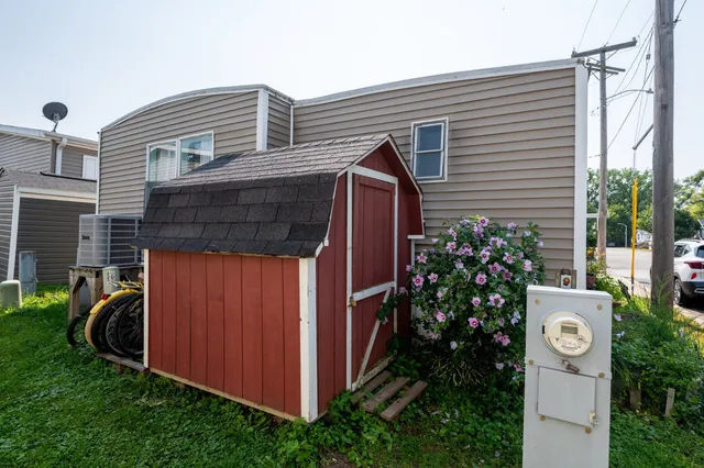 $55,000 | 1300 West Branch Road, Northfield, IL 60093