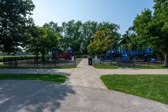 $55,000 | 1300 West Branch Road, Northfield, IL 60093