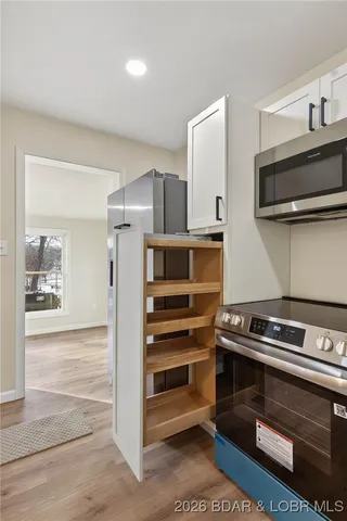 $354,900 | 929 Elm Drive, Warsaw, MO 65355