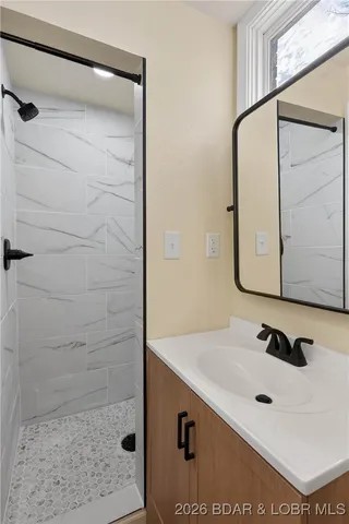 $354,900 | 929 Elm Drive, Warsaw, MO 65355