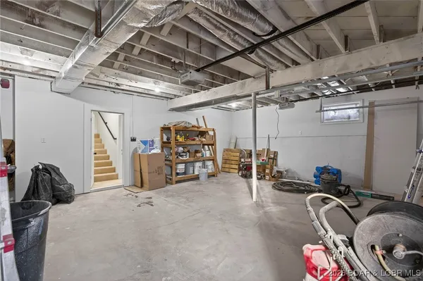 $349,900 | 929 Elm Drive, Warsaw, MO 65355