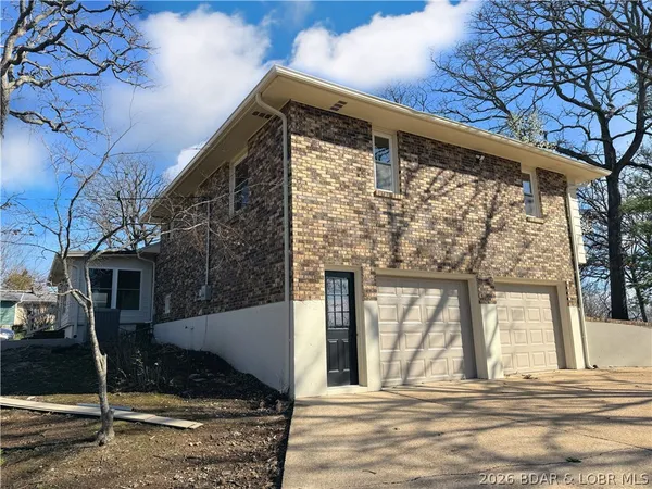 $349,900 | 929 Elm Drive, Warsaw, MO 65355