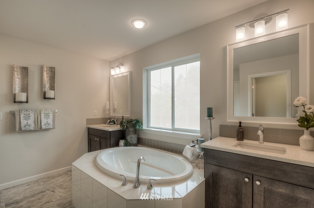 323 221st Place Southwest, Unit L1001 Bothell, WA 98021 - Photo 14 of 22