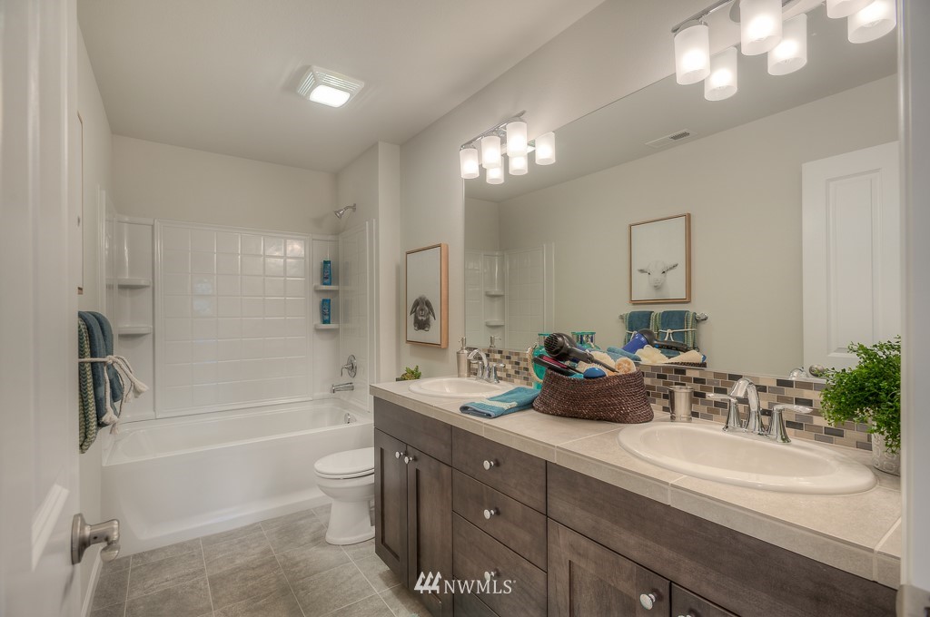 323 221st Place Southwest, Unit L1001 Bothell, WA 98021 - Photo 15 of 22