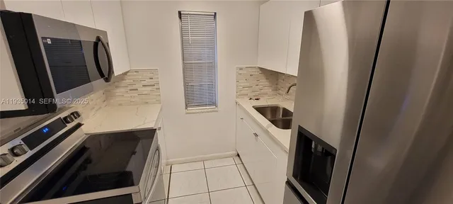 $1,650 | 4621 Southwest 33rd Avenue, Unit 5, Dania Beach, FL 33312