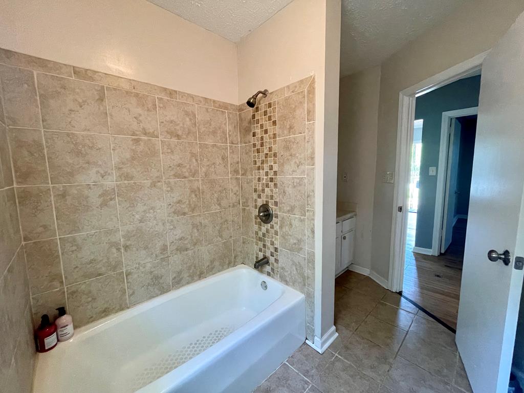 1908 Avalon Road Columbus, GA 31907 - Photo 11 of 22 Full Bath