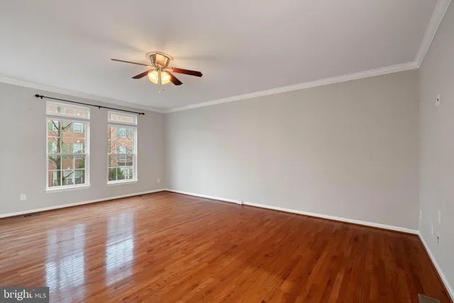 $525,000 | 2116 Abbottsbury Way, Woodbridge, VA 22191