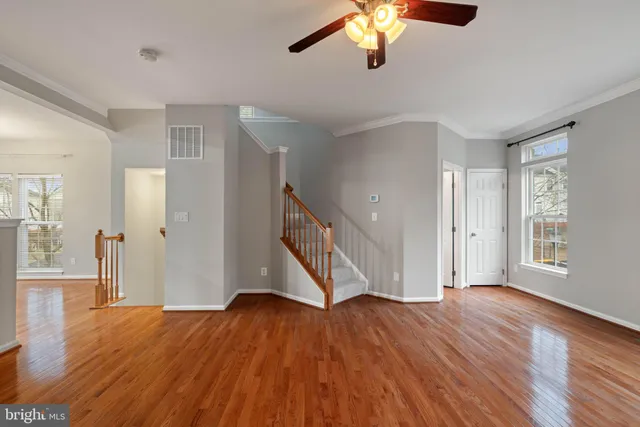 $525,000 | 2116 Abbottsbury Way, Woodbridge, VA 22191