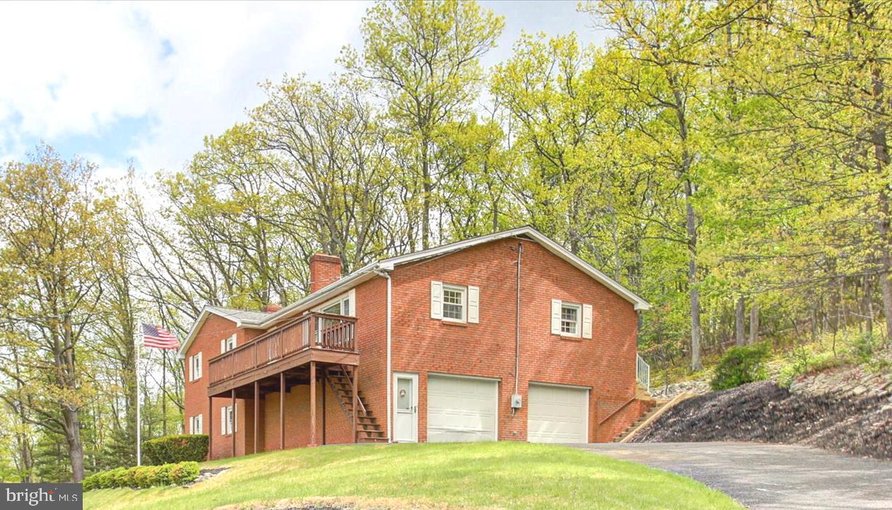 232 Mt Union Road Fayetteville, PA 17222 - Photo 2 of 39