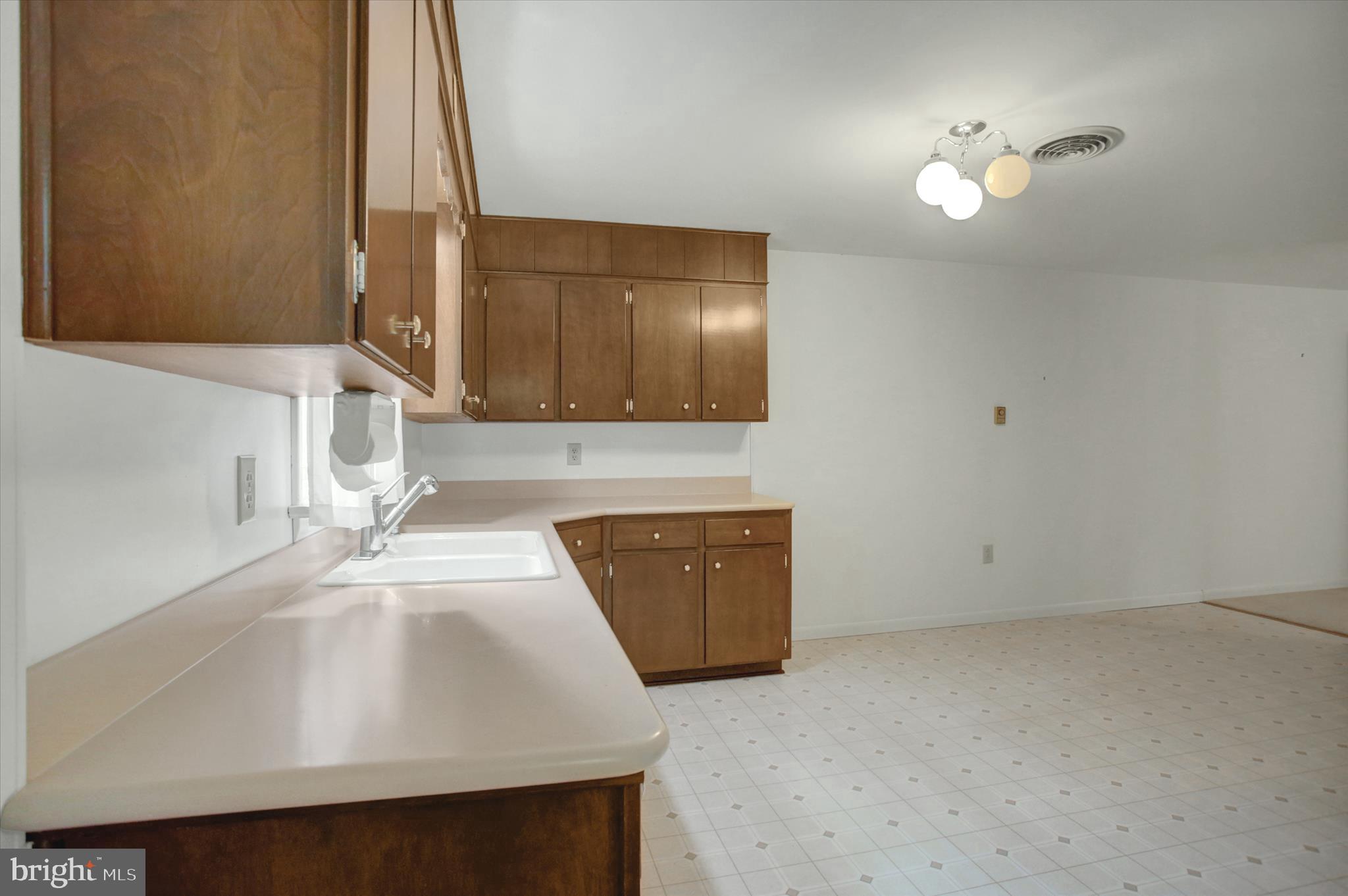 232 Mt Union Road Fayetteville, PA 17222 - Photo 22 of 39 Kitchen