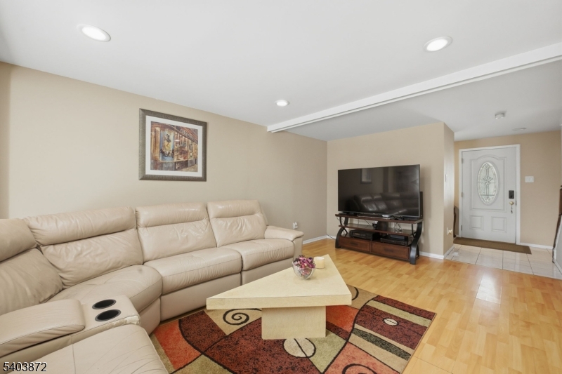 41 Woodland Road Bloomfield, NJ 07003 - Photo 2 of 30