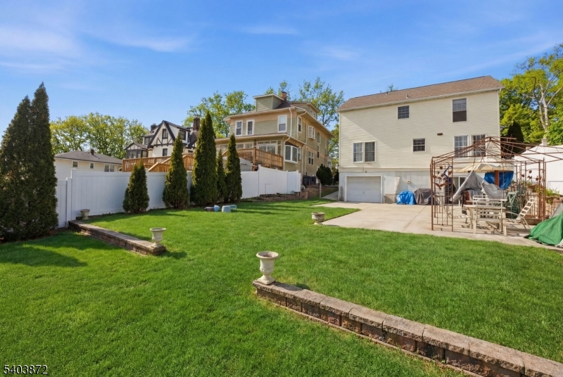 41 Woodland Road Bloomfield, NJ 07003 - Photo 26 of 30