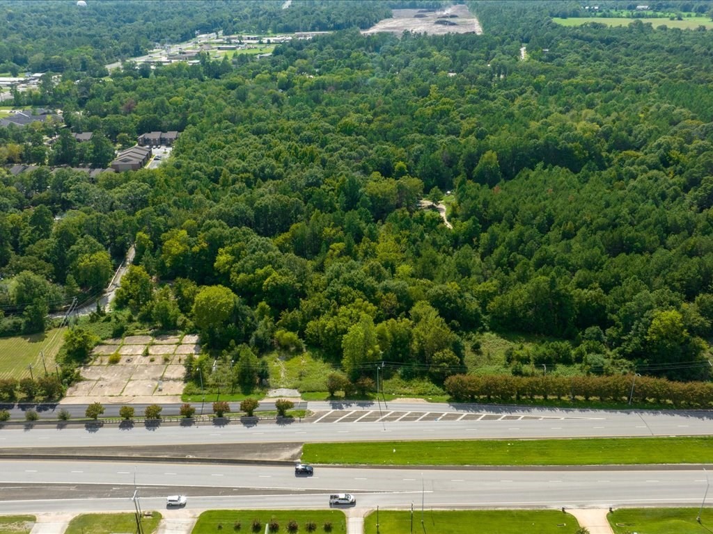 601 North John Redditt Drive Lufkin, TX 75904 - Photo 4 of 13 a view of a basket ball ground
