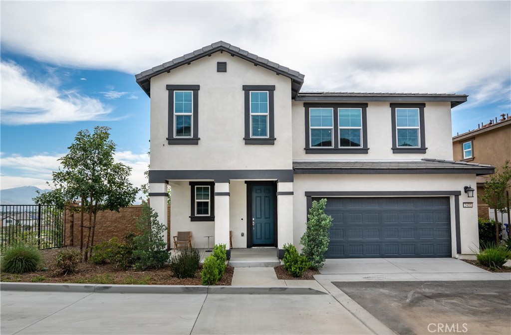 2435 Gunner Ridge Way Rialto, CA 92377 - Photo 2 of 28