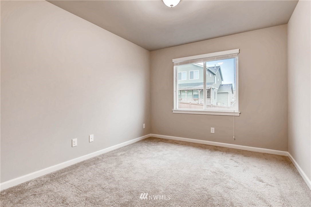 5601 Northeast 9th Street Renton, WA 98059 - Photo 14 of 23