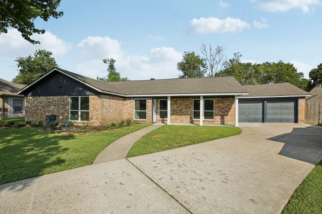 $265,000 | 16411 Porpoise Court, Crosby, TX 77532