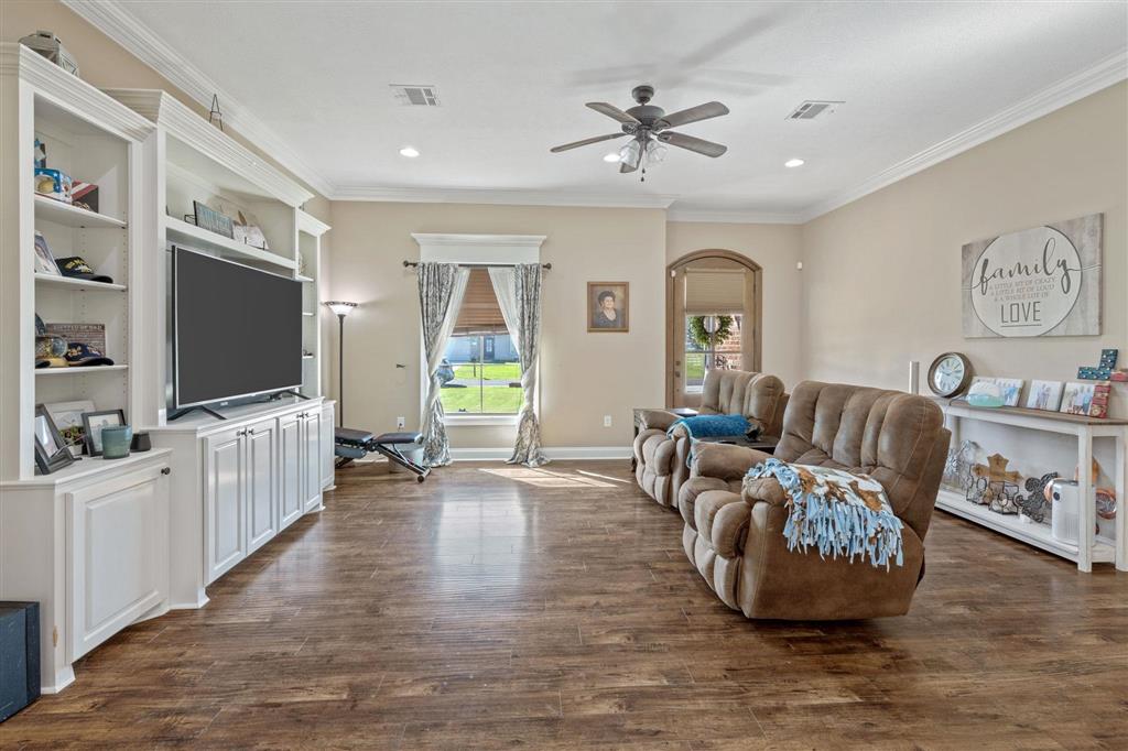 607 Chestnut Street Iowa, LA 70647 - Photo 4 of 17