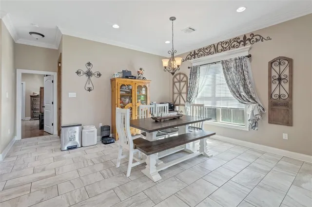 $297,500 | 607 Chestnut Street, Iowa, LA 70647