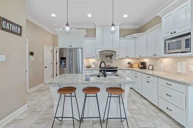 $297,500 | 607 Chestnut Street, Iowa, LA 70647