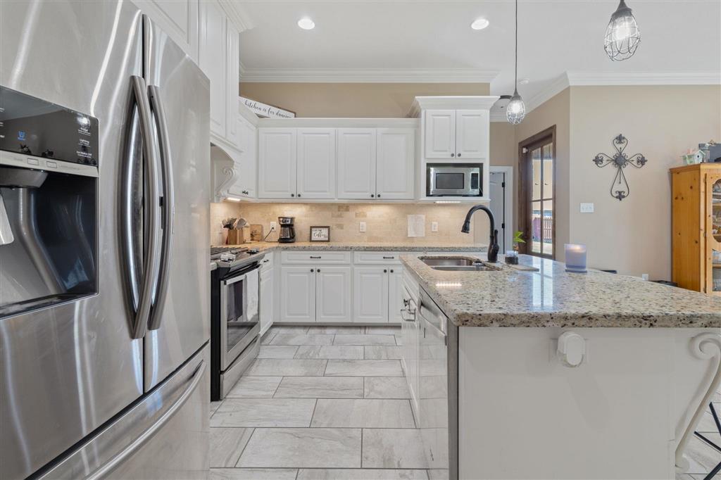 607 Chestnut Street Iowa, LA 70647 - Photo 8 of 17