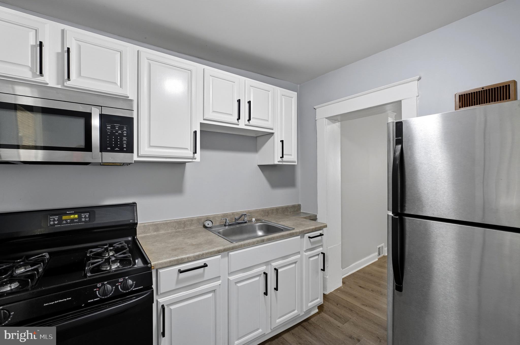 748 Denison Street Baltimore, MD 21229 - Photo 7 of 14