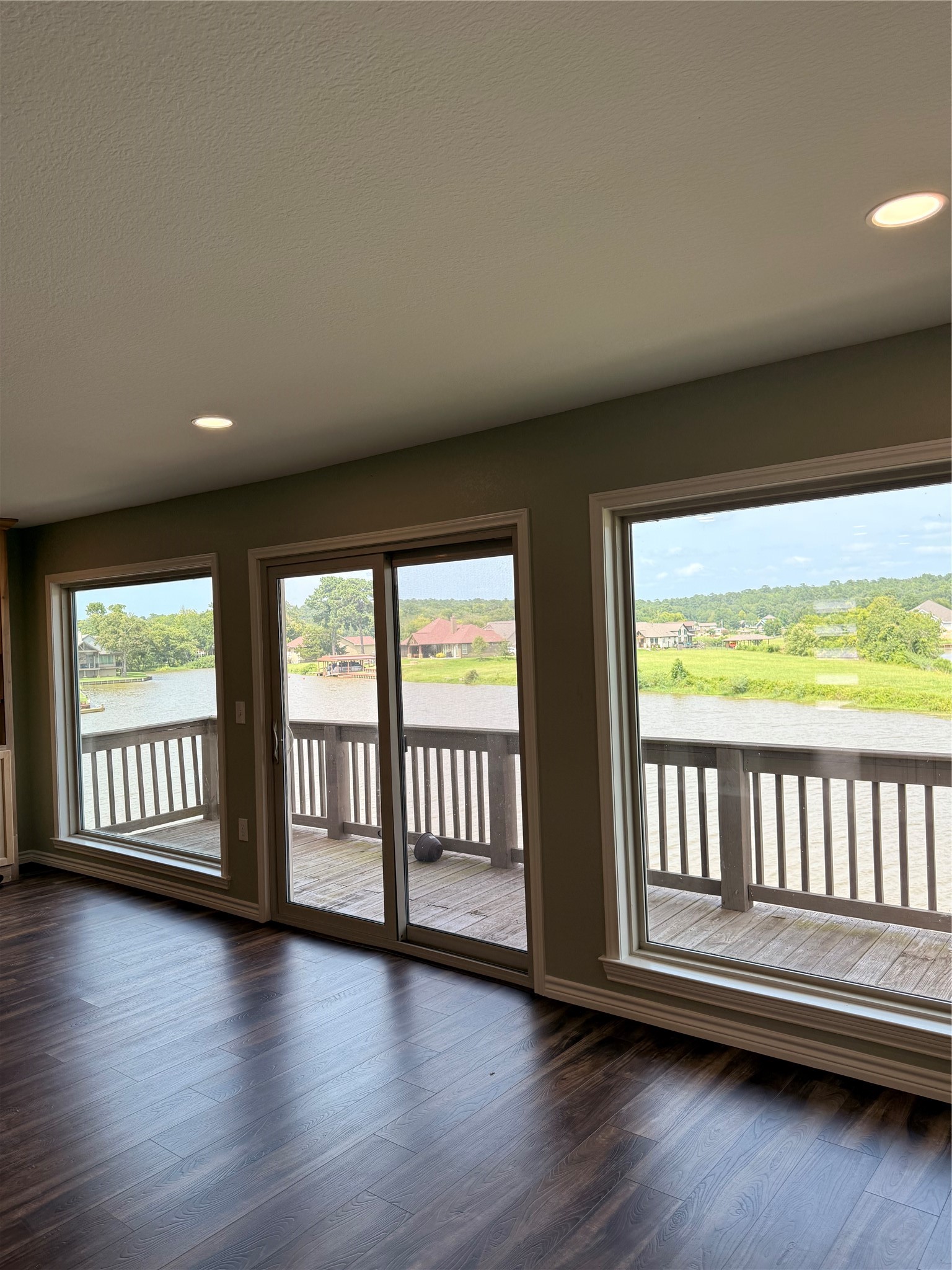13 Lookout Ridge Huntsville, TX 77340 - Photo 6 of 36