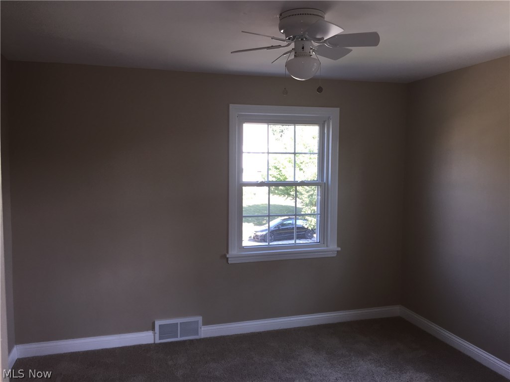 3684 Strathavon Road Cleveland, OH 44120 - Photo 17 of 25