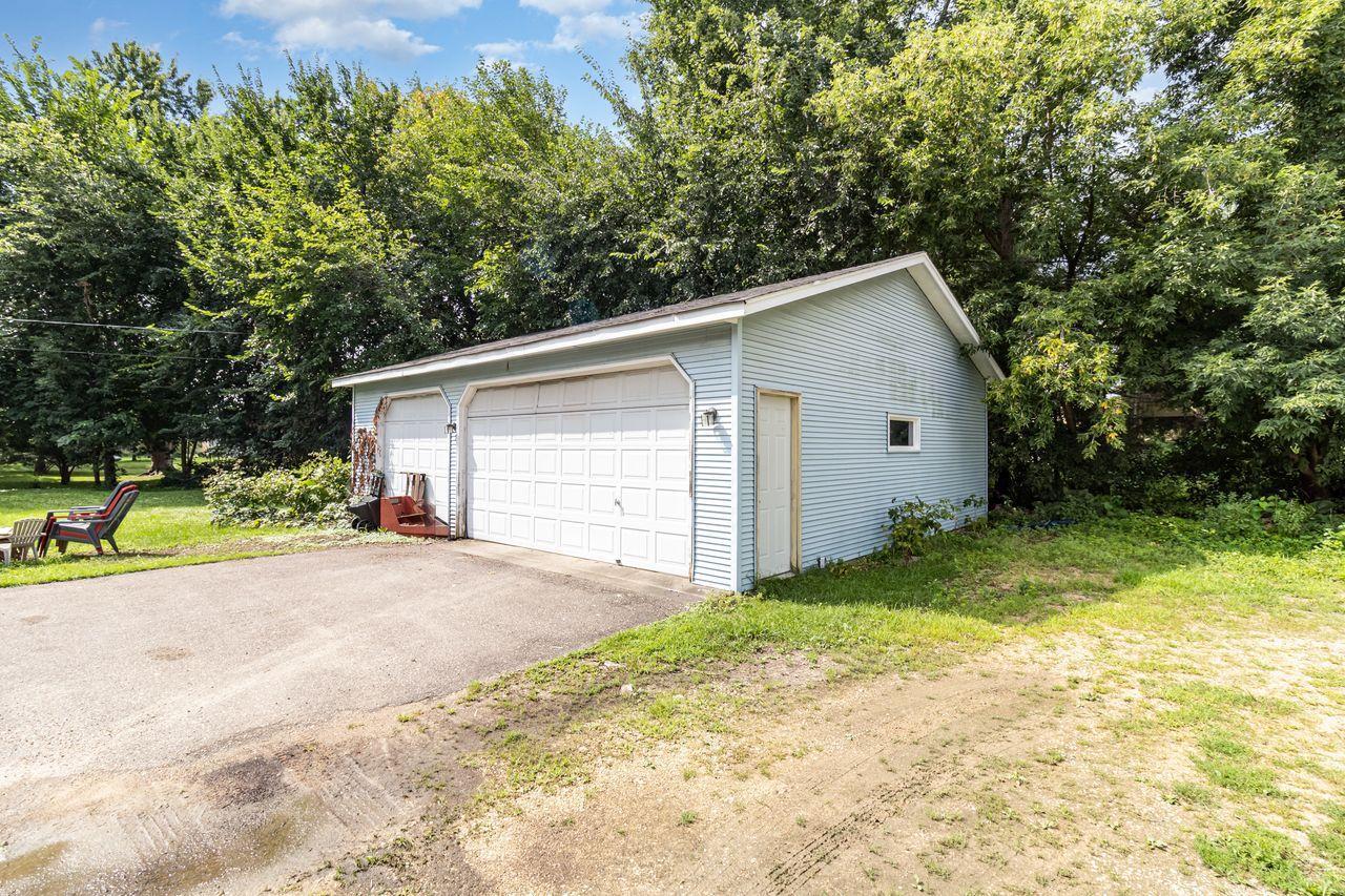 656 2nd Street North Bayport, MN 55003 - Photo 4 of 39