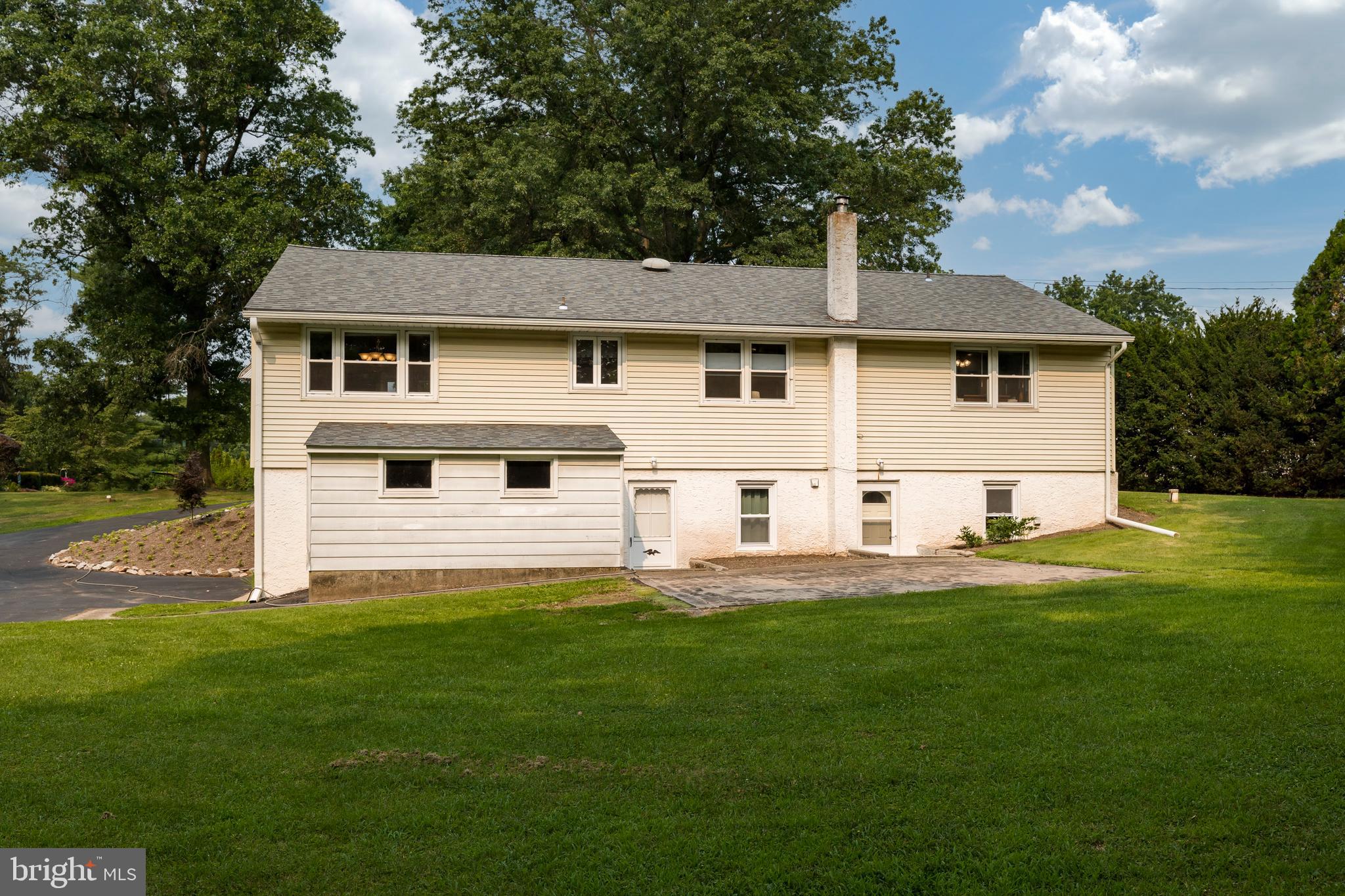 947 West Valley Road Pottstown, PA 19464 - Photo 30 of 36 Attached shed