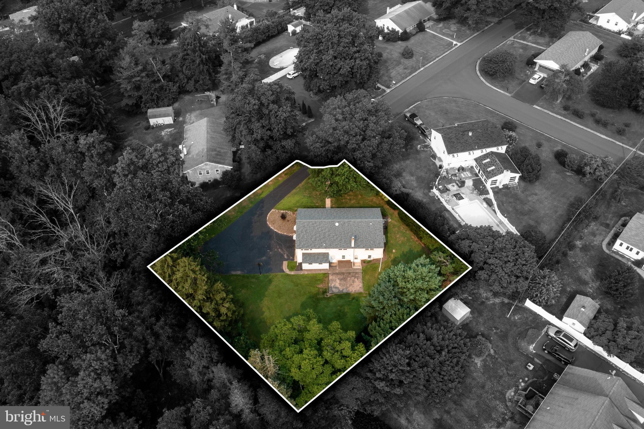 947 West Valley Road Pottstown, PA 19464 - Photo 5 of 36 Mature landscaping