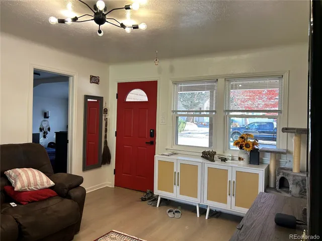 $2,500 | 1457 South Birch Street, Denver, CO 80222