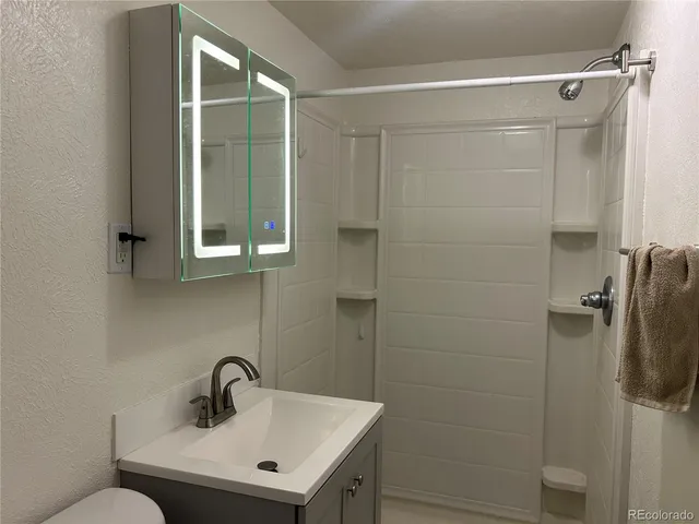 $2,500 | 1457 South Birch Street, Denver, CO 80222