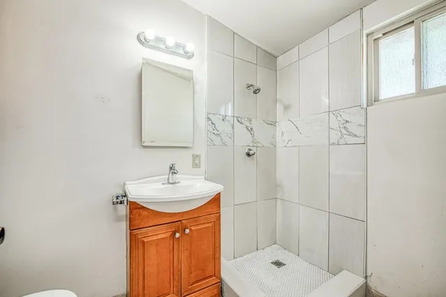 $359,000 | 145 Rall Avenue, Clovis, CA 93612