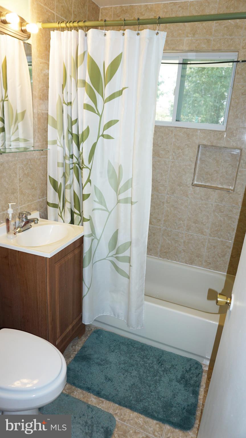 9709 Dilston Road Silver Spring, MD 20903 - Photo 8 of 10 Gallery Image 8