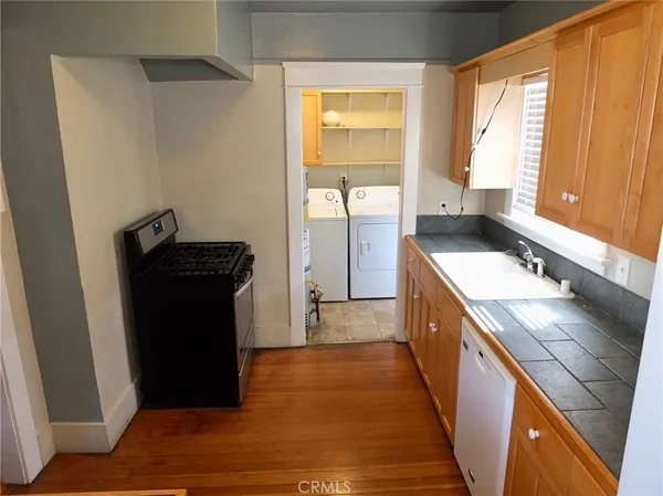 $3,500 | 3620 East 6th Street, Long Beach, CA 90814