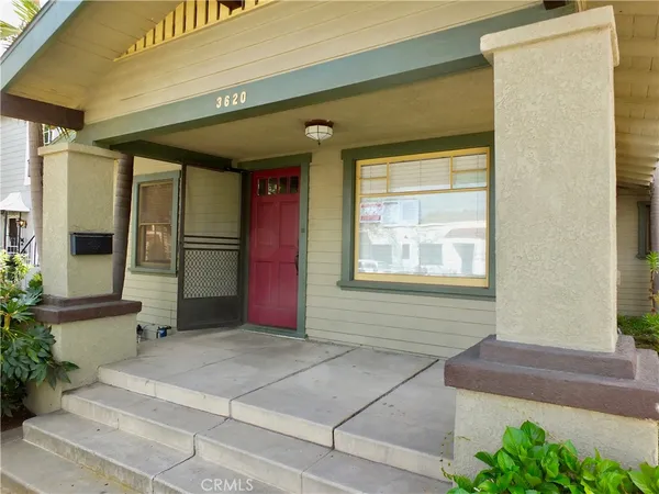 $3,500 | 3620 East 6th Street, Long Beach, CA 90814