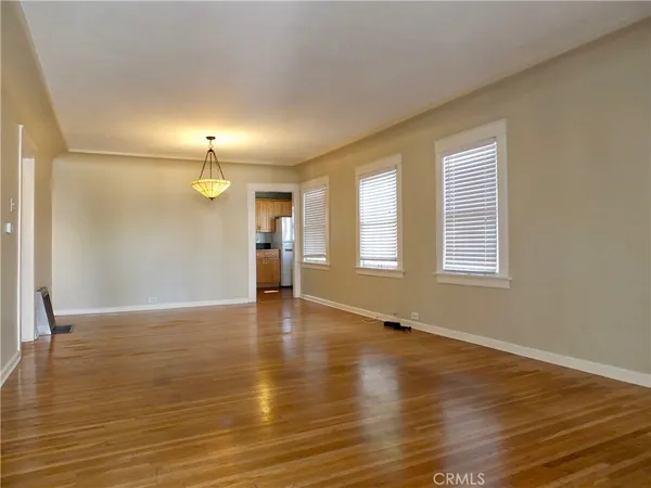 $3,500 | 3620 East 6th Street, Long Beach, CA 90814