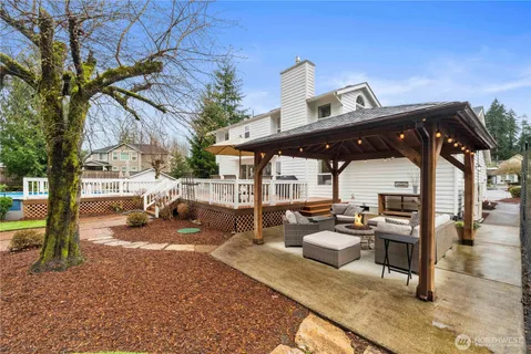 $1,150,000 | 15511 133rd Avenue East, Puyallup, WA 98374