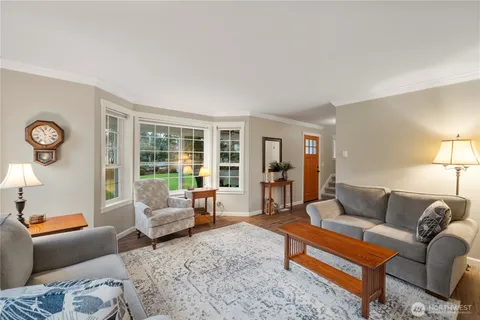 $1,150,000 | 15511 133rd Avenue East, Puyallup, WA 98374