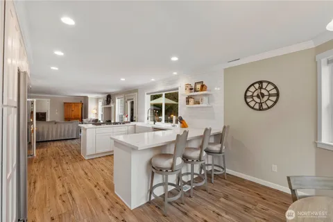 $1,150,000 | 15511 133rd Avenue East, Puyallup, WA 98374