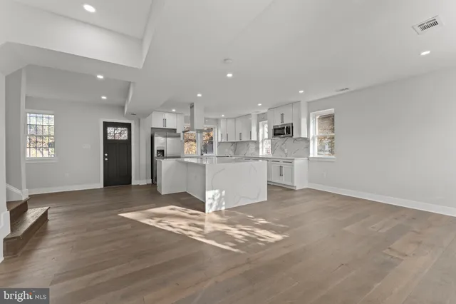 $930,000 | 33 Nicholson Street Northwest, Washington, DC 20011