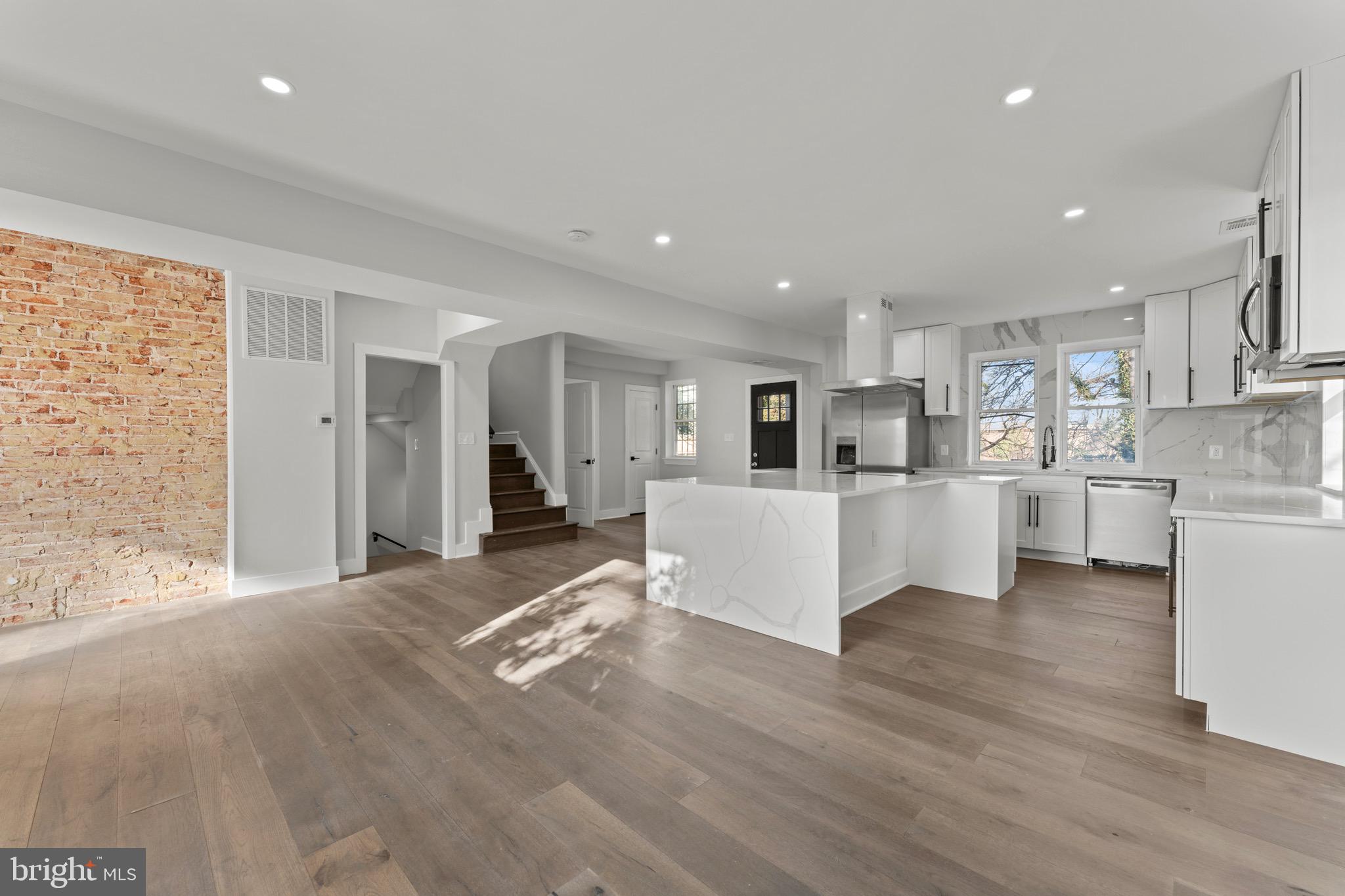 33 Nicholson Street Northwest Washington, DC 20011 - Photo 13 of 59